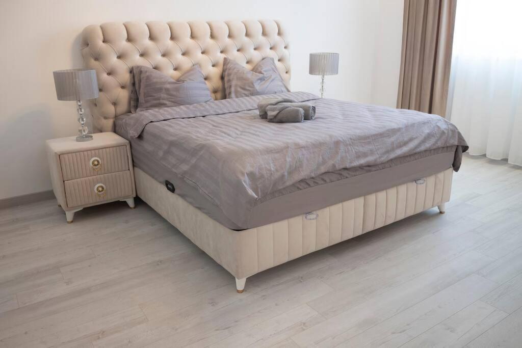 Luxury 2 Bedroom Apartment بوخارست المظهر الخارجي الصورة