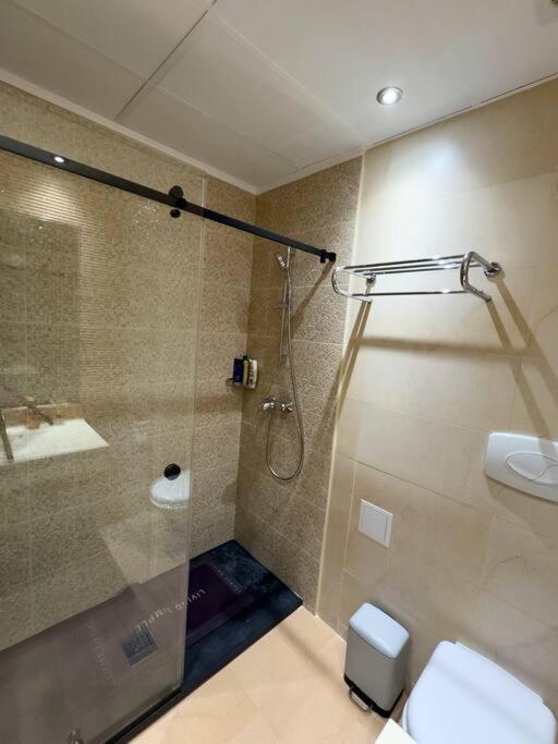 Luxury 2 Bedroom Apartment بوخارست المظهر الخارجي الصورة