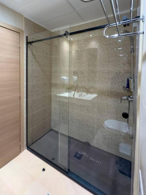 Luxury 2 Bedroom Apartment بوخارست المظهر الخارجي الصورة